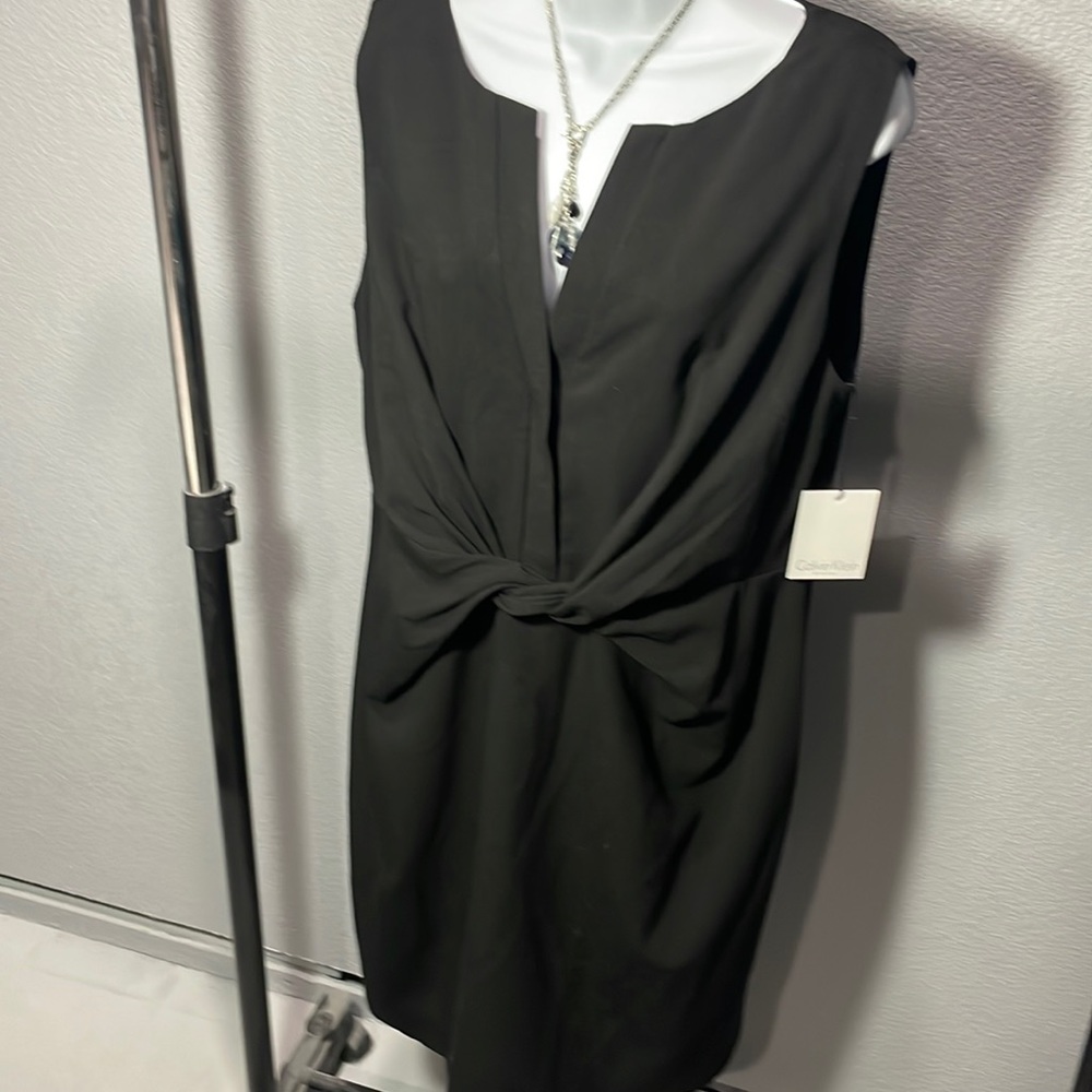 ** Price Cut ** NWT Calvin Klein gorgeous little black dress!